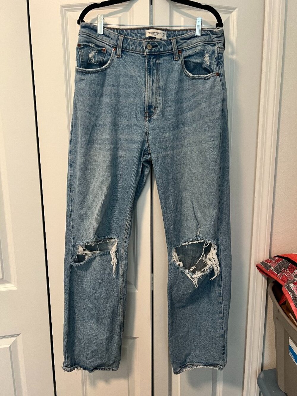 Abercrombie Curve Love '90s Relaxed High Rise Jeans 32/14R